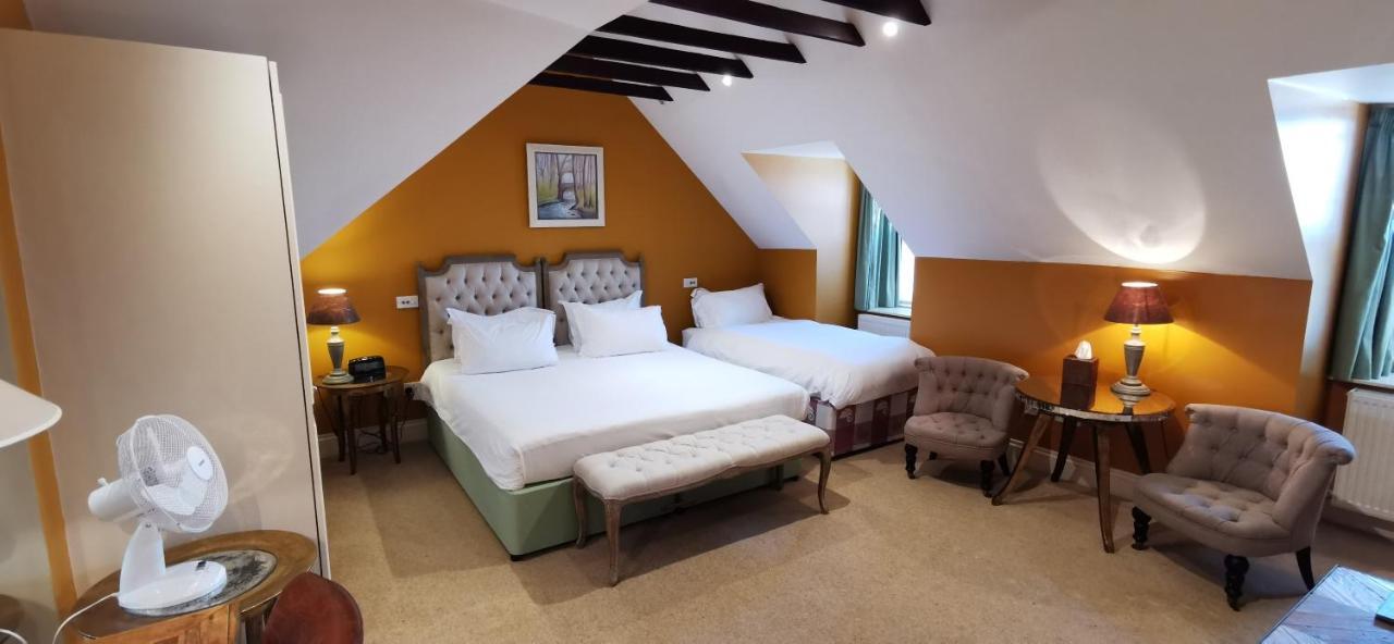 Buccleuch And Queensberry Arms Hotel Thornhill  Ngoại thất bức ảnh