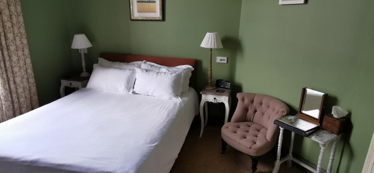 Buccleuch And Queensberry Arms Hotel Thornhill  Ngoại thất bức ảnh