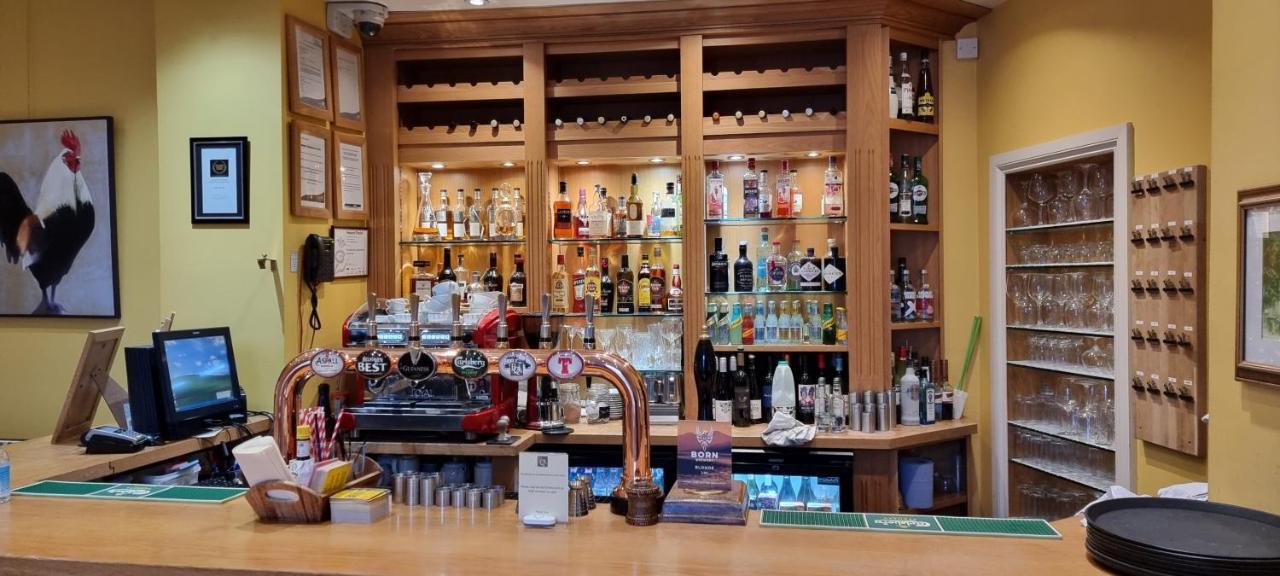 Buccleuch And Queensberry Arms Hotel Thornhill  Ngoại thất bức ảnh