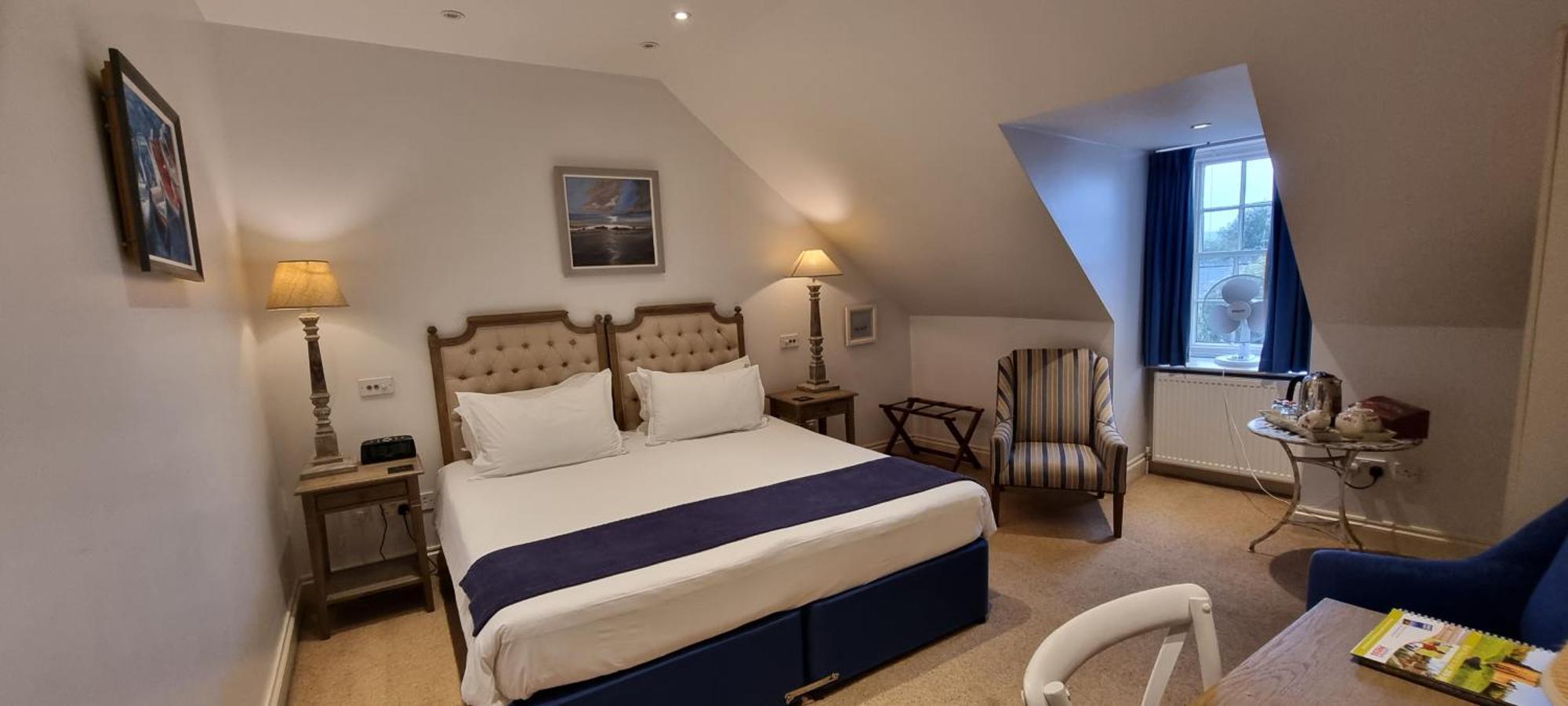 Buccleuch And Queensberry Arms Hotel Thornhill  Ngoại thất bức ảnh